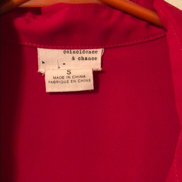 Sleeveless Button Down Blouse - Picture 2 of 4